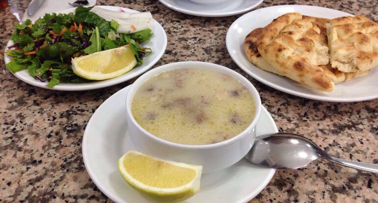 Meshur Kuyum Pide Salonu Inonu Caddesi Izmir Zomato